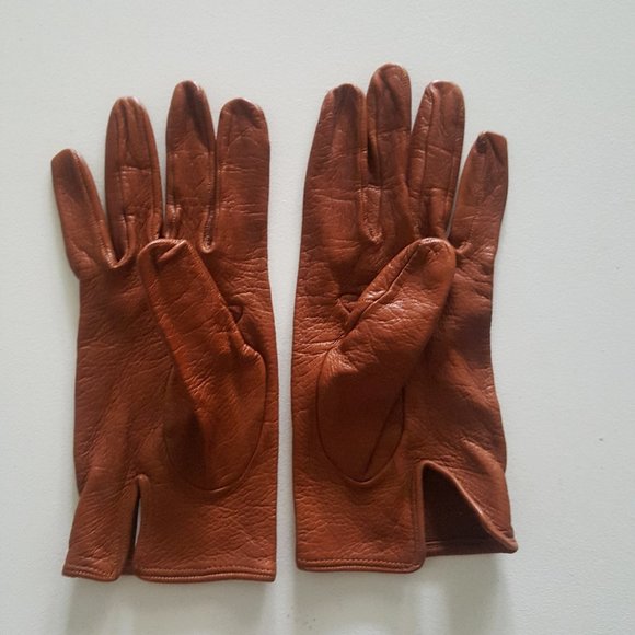 1970’s Buttery Leather Driving Gloves - Picture 6 of 7
